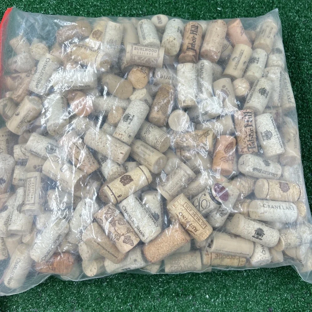 Lot Of 320 Miscellaneous Wine Corks Champagne Corks Cranelake Tabor Hill